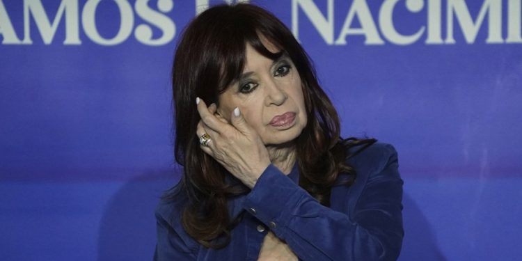 LA CORTE REVISA LA CONDENA DE CRISTINA KIRCHNER EN VIALIDAD Y PODRÍA FRUSTRAR SU CANDIDATURA