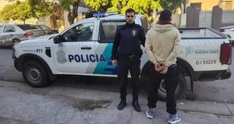 AMENAZÓ DE MUERTE A SU EXPAREJA CON UN CUCHILLO Y FUE DETENIDO EN EL MACROCENTRO