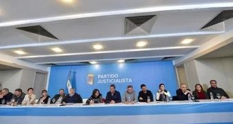 CUMBRE DE URGENCIA DEL PJ Y LA CGT: DIRIGENTES K Y SINDICATOS ANTICIPAN PROTESTAS EN RESPALSO A CRISTINA