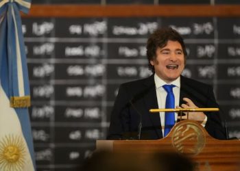 NUEVO GUIÑO DEL GOBIERNO A LOS INVERSORES: VETO AL AUMENTO DEL GASTO Y COMPROMISO SUPERÁVIT FISCAL