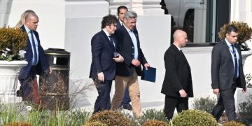 RETENCIONES: EL GOBIERNO EVALÚA UNA REBAJA PARA LA CARNE Y EL CAMPO ESPERA UNA SEÑAL PARA LOS GRANOS