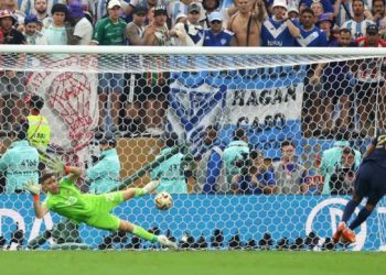 EL DRÁSTICO CAMBIO EN LOS PENALES QUE EVALÚA LA IFAB PARA EL MUNDIAL 2026 QUE IMPACTA AL FÚTBOL Y ABRIÓ UN DEBATE