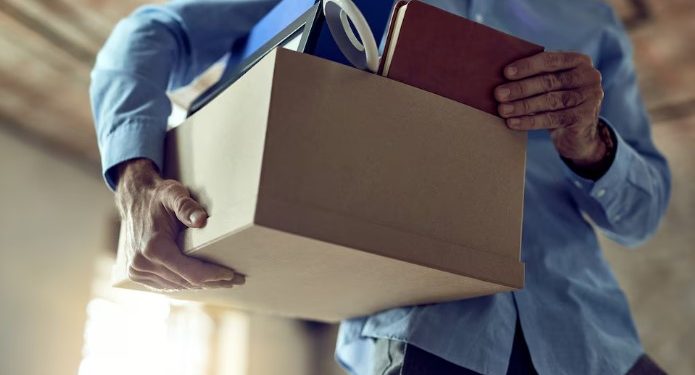 DESDE FINES DE 2023 SE PERDIERON CASI 200.000 EMPLEOS FORMALES Y EL SALARIO MÍNIMO CAYÓ 32%