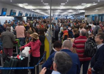 AEROLÍNEAS ALERTAN POR POSIBLES CANCELACIONES DE VUELOS DURANTE EL PARO DE CONTROLADORES EN VACACIONES DE INVIERNO