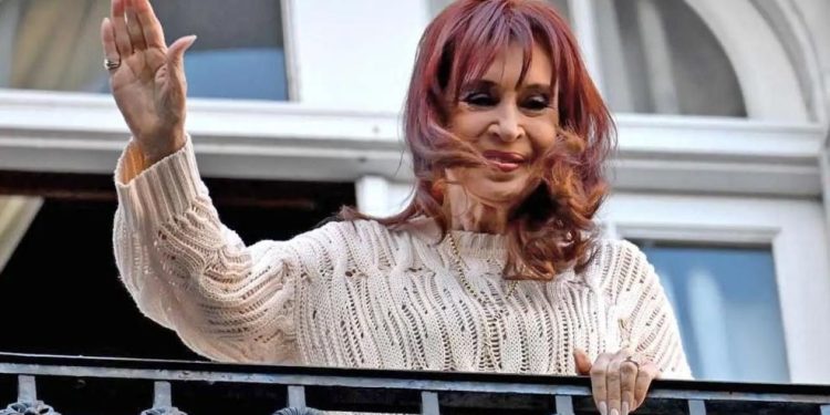 LA JUSTICIA RATIFICÓ QUE CRISTINA KIRCHNER DEBERÁ SEGUIR CON LA TOBILLERA ELECTRÓNICA Y RESPETAR EL RÉGIMEN DE VISITAS