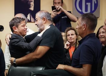LA CGT SE REUNIÓ CON KICILLOF Y METIÓ PRESIÓN POR LAS LISTAS