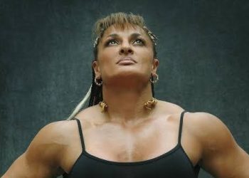 LA «LOCOMOTORA» OLIVERAS ABRIO LOS OJOS Y LOS MEDICOS EMPEZARON A SACARLE EL RESPIRADOR