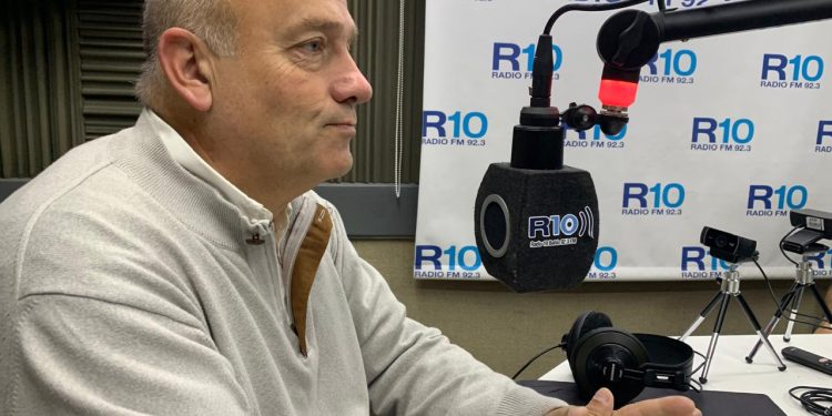 DE LEO: «QUEREMOS VOLVER A PONER A LA GENTE Y SUS PROBLEMAS EN EL CENTRO DEL DEBATE»