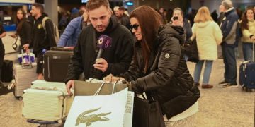 CHARLOTTE CANIGGIA SE POSICIONÓ EN SU PELEA CON SU HERMANO ALEX