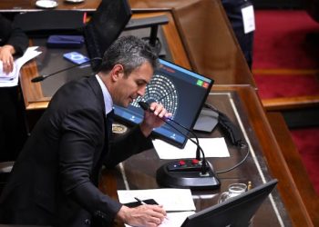 CON AYUDA DE GOBERNADORES, EL OFICIALISMO RATIFICÓ EL VETO DE MILEI AL AUMENTO DE LAS JUBILACIONES