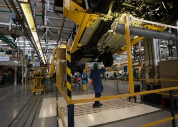 LA ACTIVIDAD INDUSTRIAL CAYÓ 1,2% EN JUNIO, PERO CERRÓ EL PRIMER SEMESTRE CON UNA MEJORA DEL 7,1%