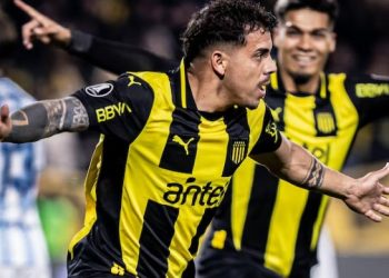 RACING PERDIÓ 1-0 CON PEÑAROL EN URUGUAY POR LA IDA DE LOS OCTAVOS DE FINAL DE LA COPA LIBERTADORES