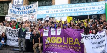 EL GOBIERNO ANUNCIÓ UN AUMENTO SALARIAL PARA DOCENTES Y NO DOCENTES UNIVERSITARIOS