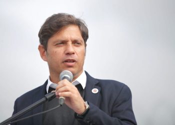 KICILLOF CALIFICÓ LOS ANUNCIOS DE JAVIER MILEI COMO «DELIRIO CÓSMICO»
