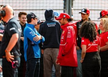 COLAPINTO EN EL GRAN PREMIO DE PAÍSES BAJOS Y LA REINA MÁXIMA ZORREGUIETA QUE EVITO HABLAR DE ÉL