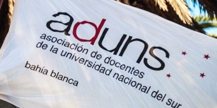 ZANINELLI: «HAY QUE UNIR TODOS LOS SECTORES PORQUE LA UNIVERSIDAD NO SE VA A SALVAR SOLA»