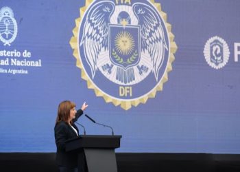 OFICIALIZARON UN AUMENTO SALARIAL PARA LAS FUERZAS FEDERALES