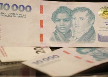 SE DISPARAN LAS TASAS DE INTERÉS Y MUCHOS BANCOS YA PAGAN MÁS DE 50% POR LOS PLAZOS FIJOS