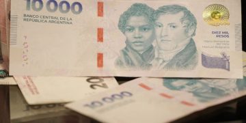 SE DISPARAN LAS TASAS DE INTERÉS Y MUCHOS BANCOS YA PAGAN MÁS DE 50% POR LOS PLAZOS FIJOS