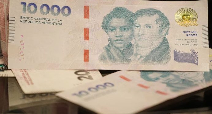 SE DISPARAN LAS TASAS DE INTERÉS Y MUCHOS BANCOS YA PAGAN MÁS DE 50% POR LOS PLAZOS FIJOS
