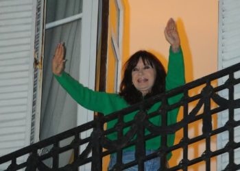 CRISTINA KIRCHNER VOLVIÓ A CRITICAR A MILEI