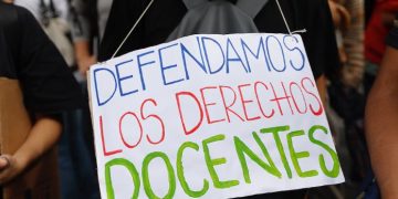 MARCHA FEDERAL UNIVERSITARIA: PIQUETEROS Y MOVIMIENTOS SOCIALES SE SUMAN A LAS PROTESTAS CONTRA EL GOBIERNO