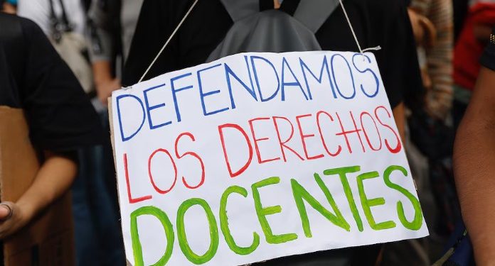 MARCHA FEDERAL UNIVERSITARIA: PIQUETEROS Y MOVIMIENTOS SOCIALES SE SUMAN A LAS PROTESTAS CONTRA EL GOBIERNO