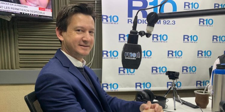 MANDOLESI BURGOS: «EL PUERTO DE BAHÍA SE LO COMPARA CON PUERTOS EUROPEOS»