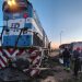 VOLCÓ UN CAMIÓN LUEGO DE CHOCAR UN TREN EN LA RUTA 3, EL CHOFER ESTABA DROGADO