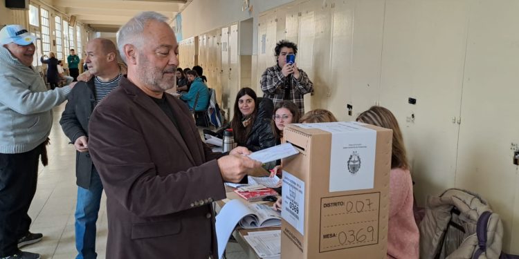 LIBERMAN: «EL DESDOBLAMIENTO DE ELECCIONES DESANIMA A LA GENTE PARA IR A VOTAR»