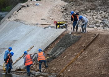 SUSBIELLES RECORRIÓ LAS OBRAS QUE SE REALIZAN EN EL PARTIDOR DE AGUAS DEL PARQUE DE MAYO