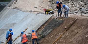 SUSBIELLES RECORRIÓ LAS OBRAS QUE SE REALIZAN EN EL PARTIDOR DE AGUAS DEL PARQUE DE MAYO