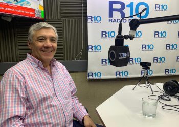 ETCHEPARE: «SEGUIMOS ADELANTE, PERO LAS VENTAS BAJARON UN 40%»