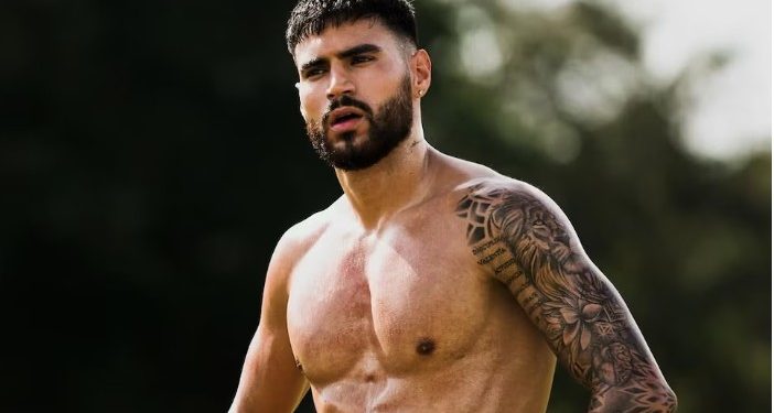 QUIEN ES EL FUTBOLISTA QUE FUE VISTO JUNTO A EVANGELINA ANDERSON PASEANDO EN UN SHOPPING