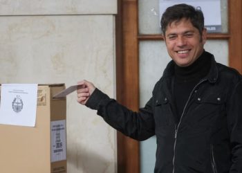 KICILLOF VOTÓ Y DIJO QUE ES UNA ELECCIÓN MUY IMPORTANTE