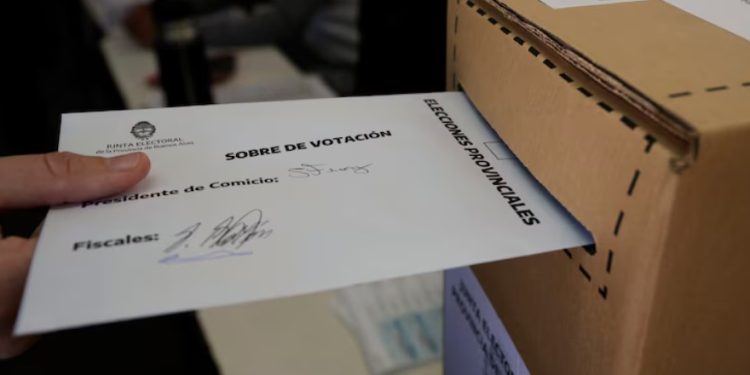 CERRARON LOS COMICIOS Y HAY EXPECTATIVA POR LOS RESULTADOS EN PROVINCIA Y BAHÍA