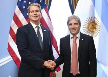 BESSENT RECIBIÓ A CAPUTO EN WASHINGTON