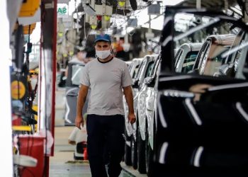 LA PROBABILIDAD DE QUE LA ARGENTINA CAIGA EN RECESIÓN SE MANTIENE CASI EN 100%, SEGÚN LA UNIVERSIDAD DI TELLA