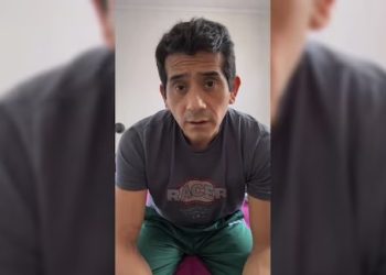 OSQUI GUZMÁN DENUNCIÓ QUE UNA POLICÍA LO GOLPEÓ POR SU «COLOR DE PIEL»