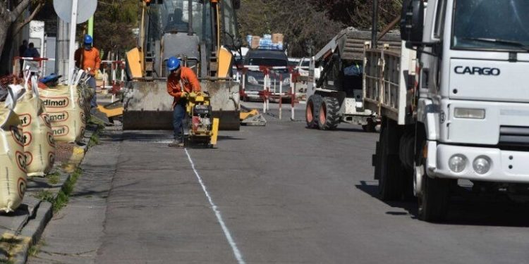 CORTE DE CALLE Y CAMBIOS DE RECORRIDO EN COLECTIVOS PARA ESTE MIÉRCOLES EN LA CIUDAD