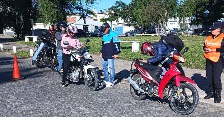 CUATRO PERSONAS FUERON DETENIDAS EN UN NUEVO OPERATIVO DE SATURACIÓN EN LOS BARRIOS KILOMETRO 5 Y PACÍFICO