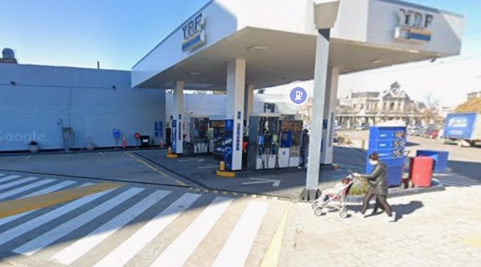 SIMULACRO DE EMERGENCIA EN EL YPF DE CALLE BRANDSEN Y LAMADRID