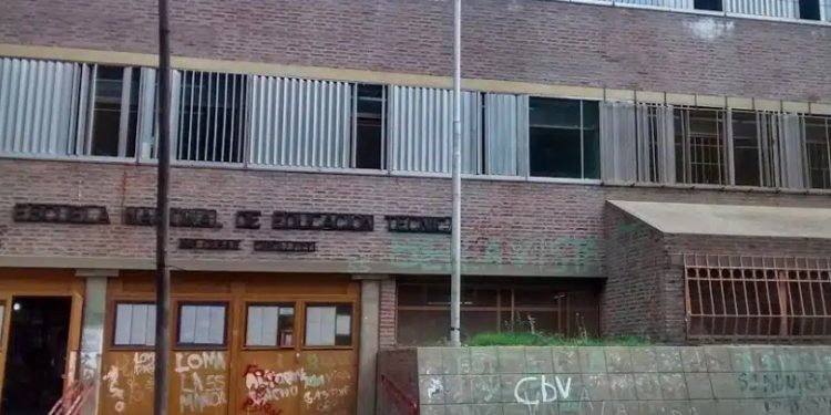 DELFINO: «UNA ESCUELA TÉCNICA SIN INSUMOS NO EXISTE»