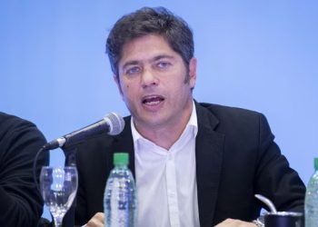 AXEL KICILLOF CUESTIONÓ EL ACTO DE JAVIER MILEI