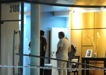 EL MOMENTO EN EL QUE LOURDES FERNÁNDEZ DE BANDANA ERA TRASLADADA TRAS LA DETENCIÓN DE LEANDRO GARCÍA GÓMEZ