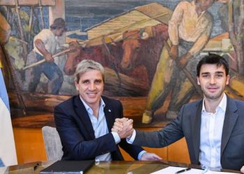 CAPUTO SE REÚNE CON TORRES Y HAY EXPECTATIVA POR ANUNCIOS DE BAJA DE RETENCIONES AL CRUDO DE PETRÓLEO