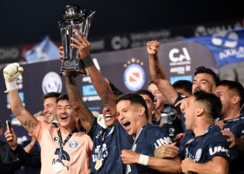 INDEPENDIENTE RIVADAVIA LE GANÓ POR PENALES A ARGENTINOS Y SE CORONÓ CAMPEÓN DE LA COPA ARGENTINA