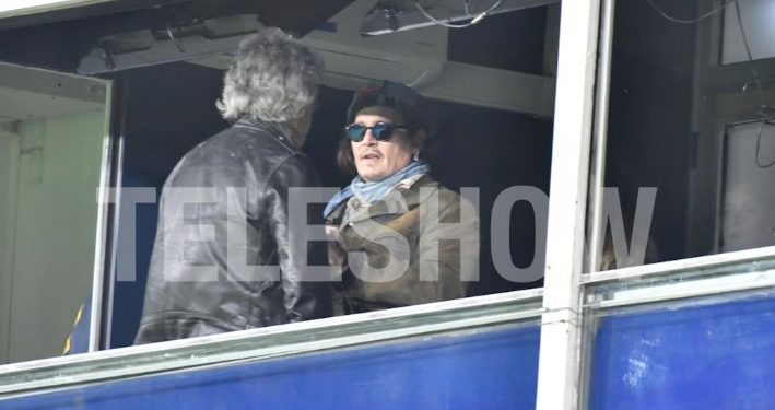 JOHNNY DEEP ASISTIÓ AL PARTIDO DE BOCA EN LA BOMBONERA JUNTO A VERO LOZANO Y CORCHO RODRÍGUEZ