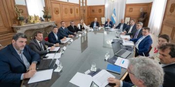 EL CONSEJO DE MAYO SE REÚNE PARA CONOCER EL BORRADOR DE LA REFORMA LABORAL ANTES DE LAS SESIONES EXTRAORDINARIAS