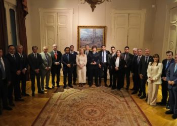 EN PLENA NEGOCIACIÓN CON LAS PROVINCIAS, CRECE EL OPTIMISMO EN EL GOBIERNO POR LA SANCIÓN DEL PRESUPUESTO 2026